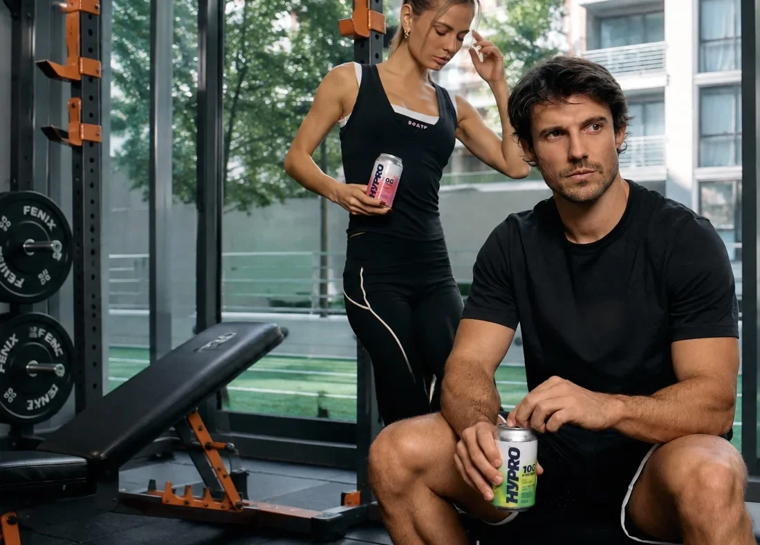 Personas entrenando con HYPRO® protein soda