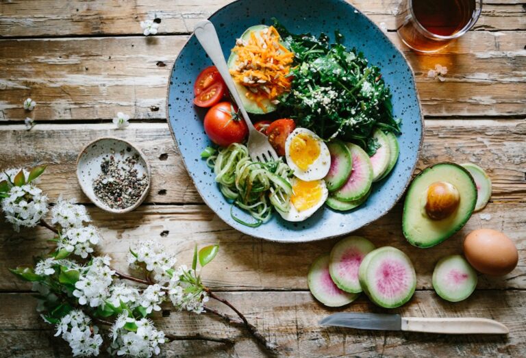 15 desayunos saludables que te llenan de energía (sin pasar horas en la cocina)